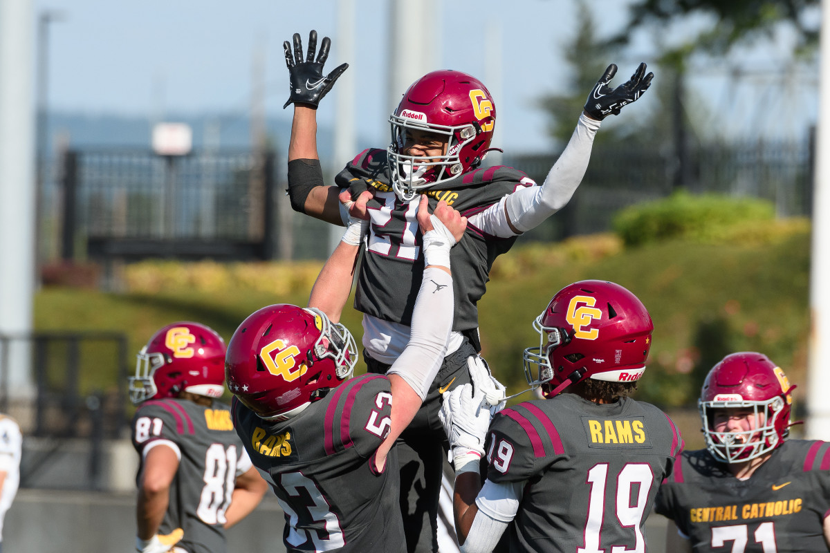 Central Catholic Oregon vs Bellevue Washington football September 2 2023 Ken Waz 90